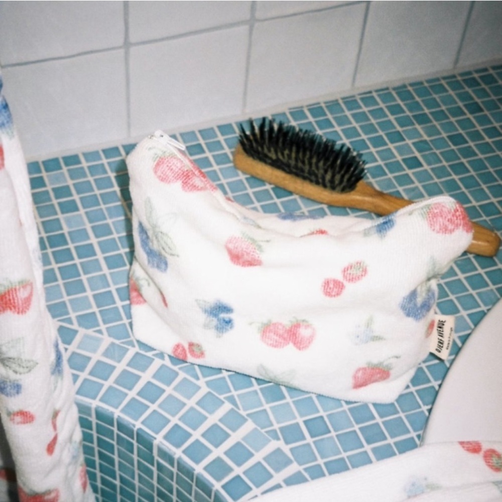 Djerf Avenue makeup bag